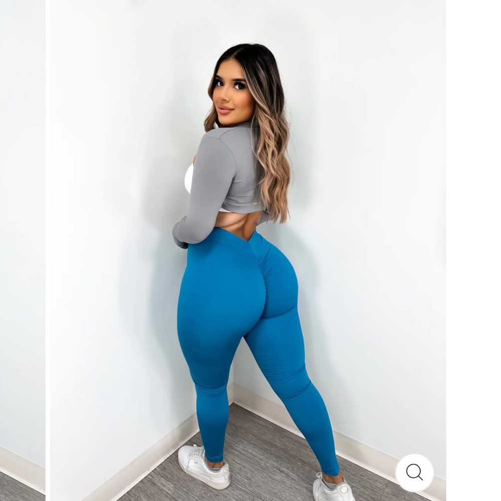 Scrunch butt marled blue leggings